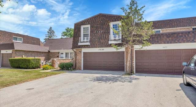 Property at 1S251 Ardmore Ave Unit 1S251, Villa Park, IL 60181, 2 beds, 1.5 baths