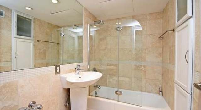Photo of 253 E Delaware Pl Unit 21C, Chicago, IL 60611