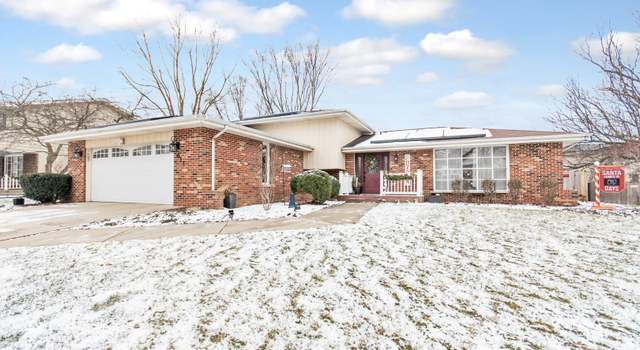 Photo of 613 Ca Crest Dr, Shorewood, IL 60404