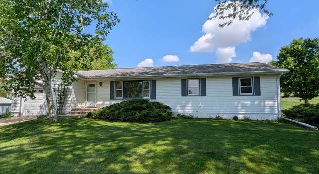 Photo of 2136 W Fairview Rd, Freeport, IL 61032