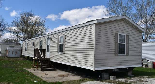 Photo of 475 E Jefferson St #8, El Paso, IL 61738