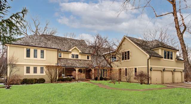 Photo of 150 Heathrow Ct, Lake Bluff, IL 60044