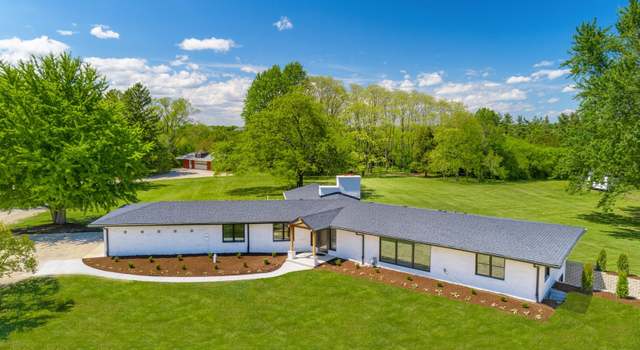 Property at 23489 N Old Barrington Rd, Barrington, IL 60010, 3 beds, 2.5 baths