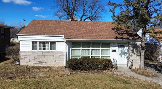 Photo of 2336 Spruce Rd, Homewood, IL 60430