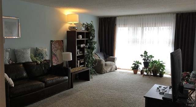 Photo of 1380 Oakwood Ave #204, Des Plaines, IL 60016