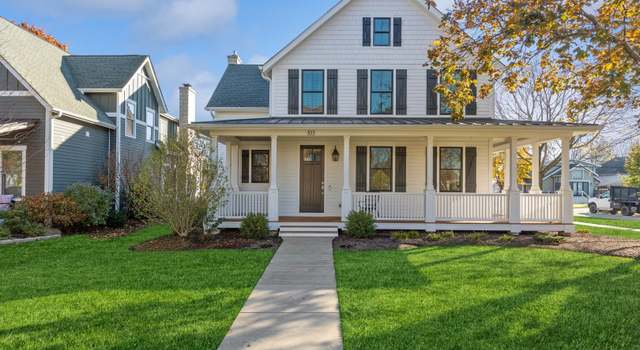 Property at 103 N Pine Ave, Arlington Heights, IL 60004, 5 beds, 4.5 baths