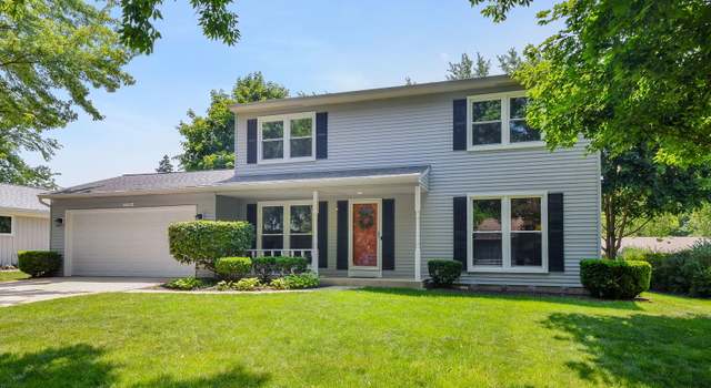 Photo of 1326 Chestnut Ridge Dr, Naperville, IL 60540