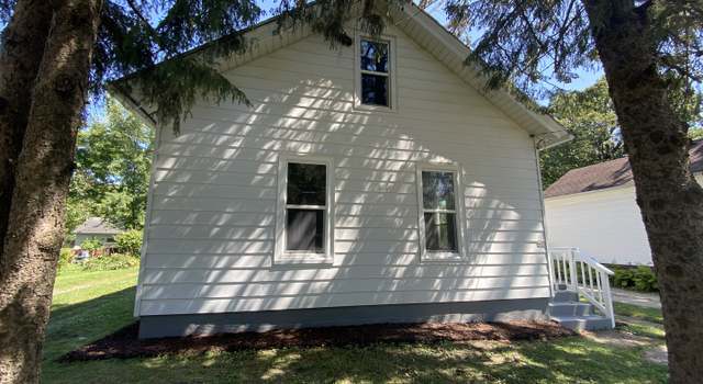 Photo of 405 S Grant St, Earlville, IL 60518