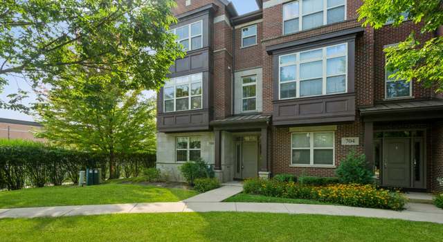 Photo of 700 Telluride Ct, Vernon Hills, IL 60061