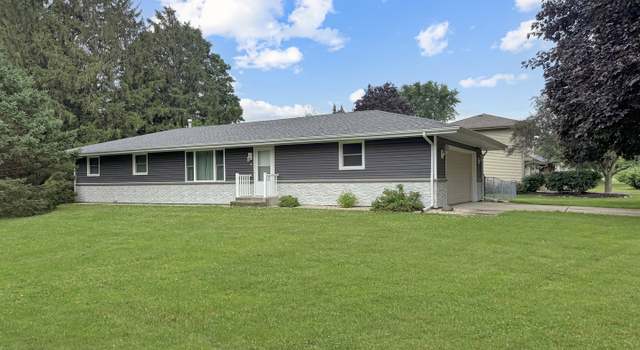 Photo of 701 E Soper St, Winnebago, IL 61088