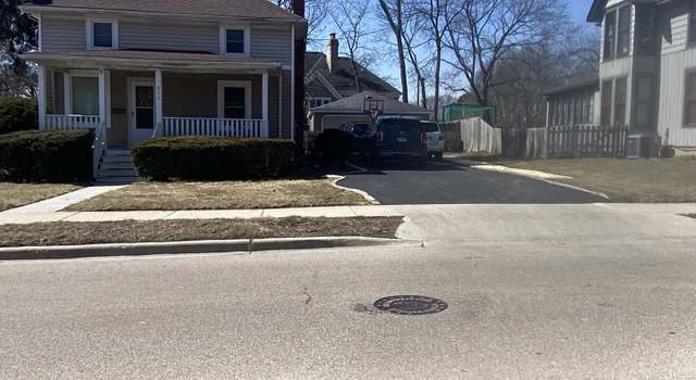 Photo of 617 N 5th Ave N, St. Charles, IL 60174