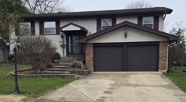 Photo of 2075 Greenfield Rd, Hoffman Estates, IL 60169