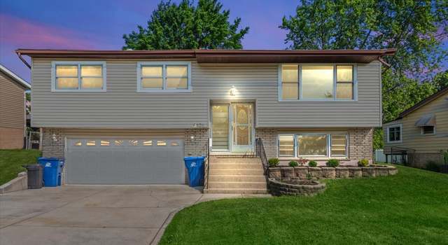 Photo of 8826 Willow Rd, Hickory Hills, IL 60457