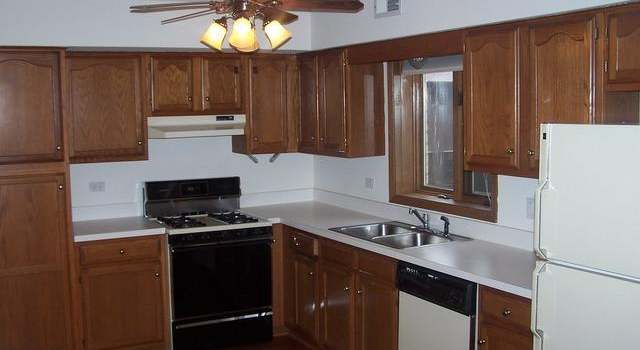 Photo of 17951 Royal Oak Ct Unit 1S, Tinley Park, IL 60477