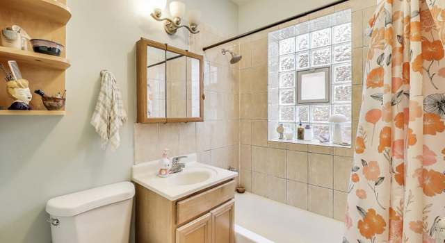 Photo of 1748 W Granville Ave Unit 2A, Chicago, IL 60660
