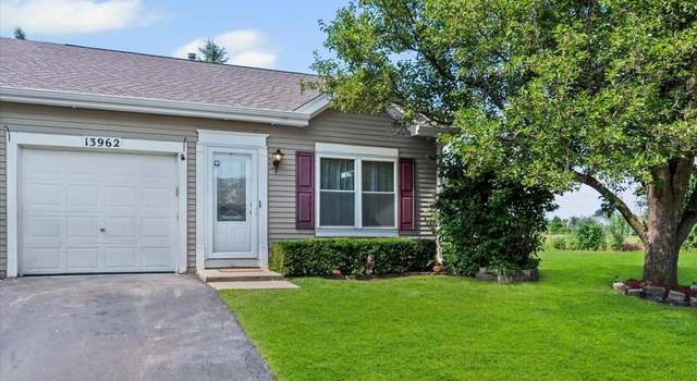 Photo of 13962 Danbury Dr, Plainfield, IL 60544