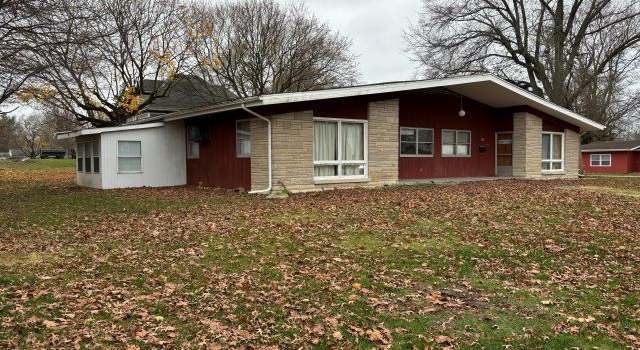Photo of 420 & 422 E Iroquois St, Sheldon, IL 60966