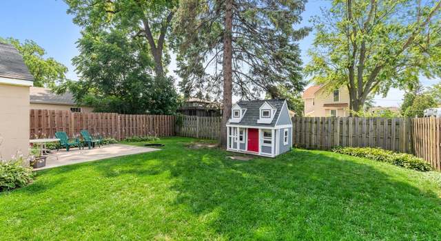 Photo of 405 W Mueller St, Arlington Heights, IL 60004