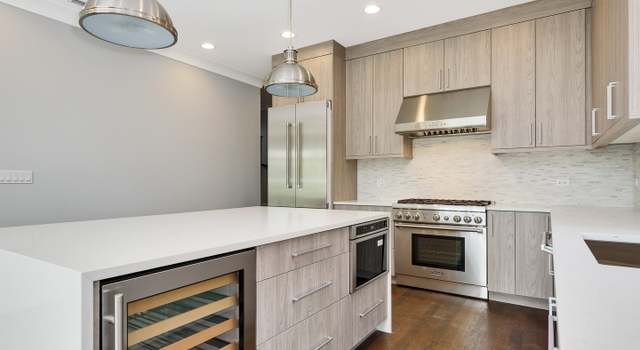 Photo of 5015 N Clark St #303, Chicago, IL 60640