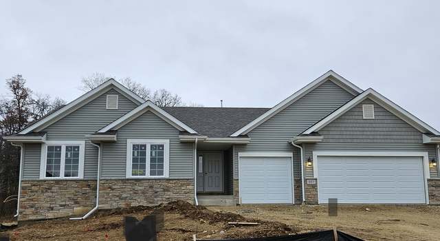 Photo of 407 Sambor Trl, Belvidere, IL 61008