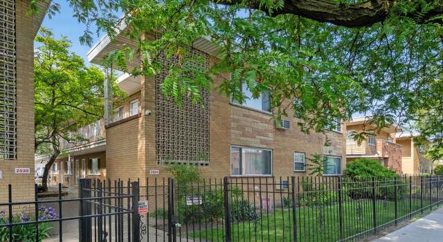 Photo of 2524 W Foster Ave #104, Chicago, IL 60625