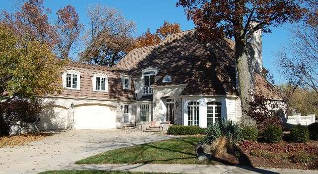 Photo of 2208 River Woods Dr, Naperville, IL 60565