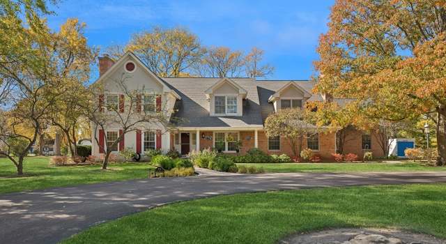 Property at 1765 Bowling Green Dr, Lake Forest, IL 60045, 5 beds, 3.5 baths