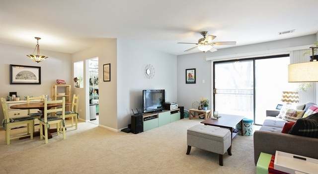 Photo of 910 E Tower Ct #6, Palatine, IL 60074