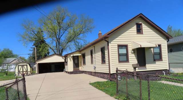 Photo of 208 N Farnsworth Ave, Aurora, IL 60505