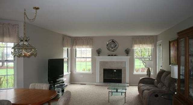 Photo of 45 Delaware Ct #45, Schaumburg, IL 60193