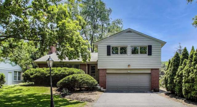 Photo of 471 Highcrest Dr, Wilmette, IL 60091