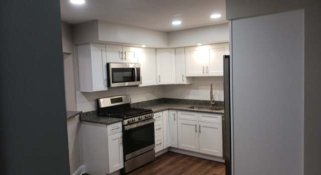 Photo of 1105 Holiday Ln #9, Des Plaines, IL 60016
