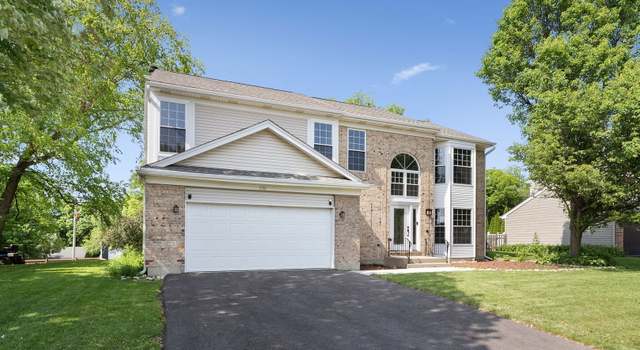 Photo of 530 Old Oak Cir, Algonquin, IL 60102
