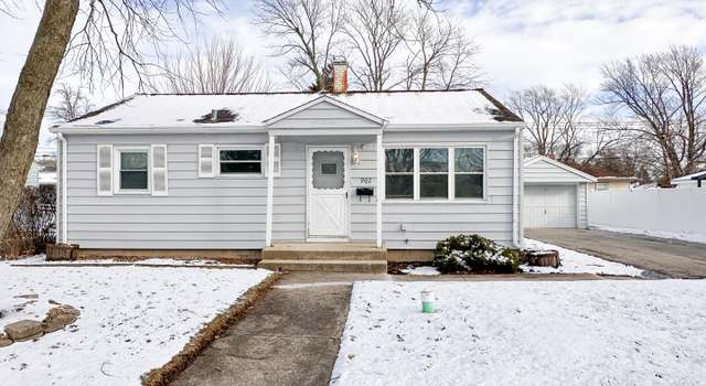 Photo of 902 Barthelme Ave, Joliet, IL 60435
