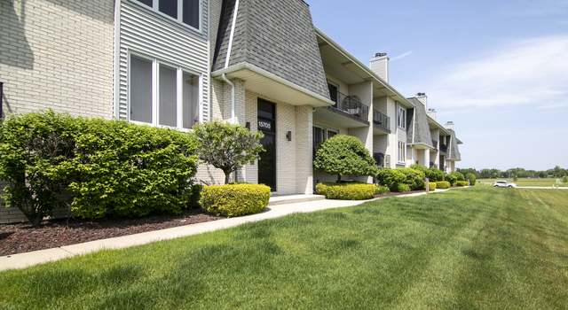 Photo of 15705 Lake Hills Ct Unit 2N, Orland Park, IL 60462