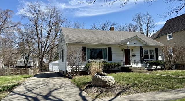 Photo of 710 N 12th St, Dekalb, IL 60115