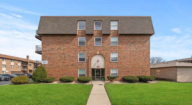 Photo of 9143 S Roberts Rd #6, Hickory Hills, IL 60457