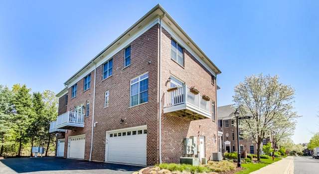 Photo of 255 Box Car Ave, Naperville, IL 60540