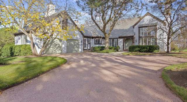 Photo of 701 Burr Ridge Club Dr, Burr Ridge, IL 60527