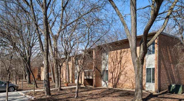 Photo of 1501 Fairway Dr Unit 1E, Lisle, IL 60532