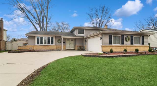 Photo of 753 E Mill Valley Rd, Palatine, IL 60074