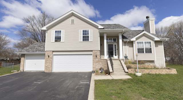 Photo of 5512 Downing Ct, Roscoe, IL 61073