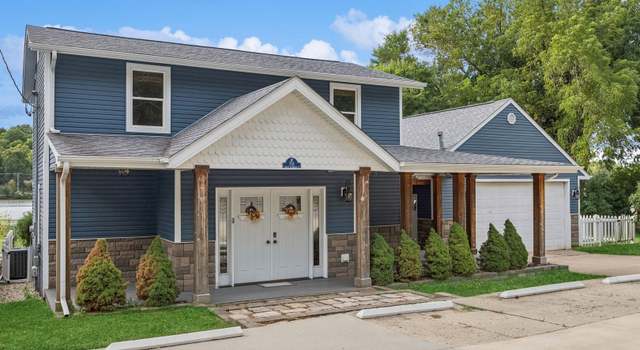 Photo of 701 N Harrison St, Algonquin, IL 60102