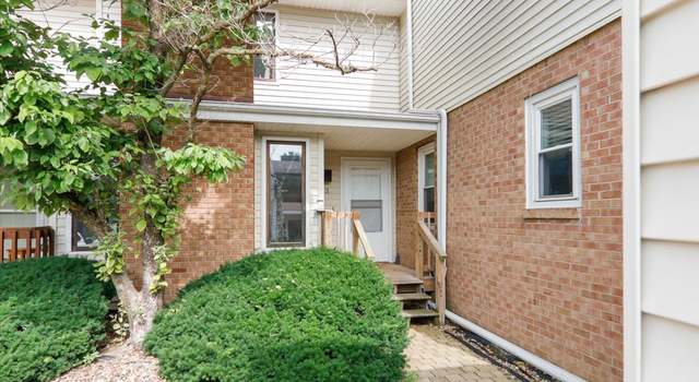Photo of 903 N Linden St #3, Normal, IL 61761
