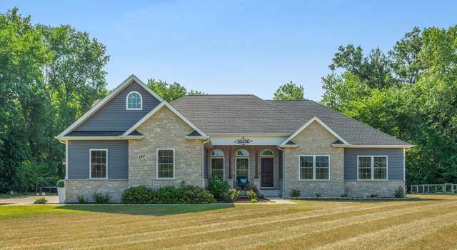 Photo of 117 Belle Rive Dr, Millington, IL 60537