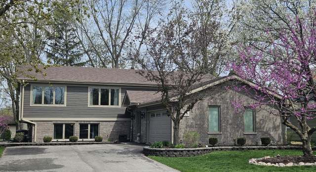 Photo of 520 Hackberry Rd, Frankfort, IL 60423