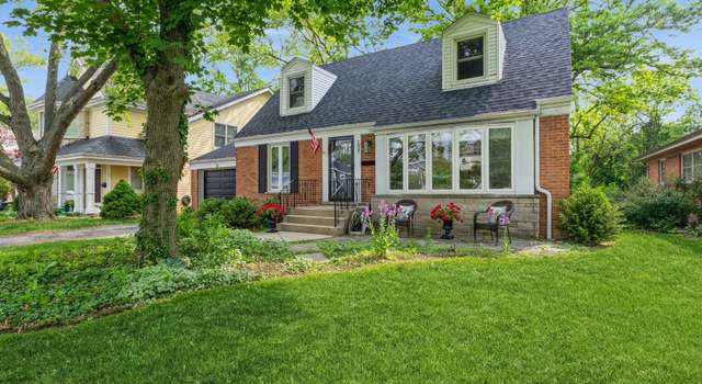 Photo of 1037 Cedar Ln, Northbrook, IL 60062