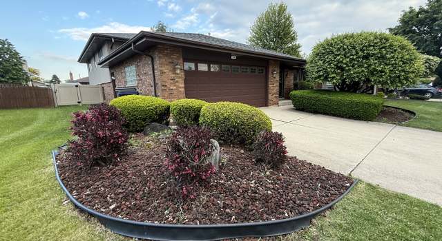 Photo of 15565 Hollyhock Ct, Orland Park, IL 60462