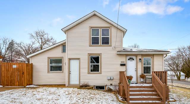 Photo of 300 Kane St, South Elgin, IL 60177