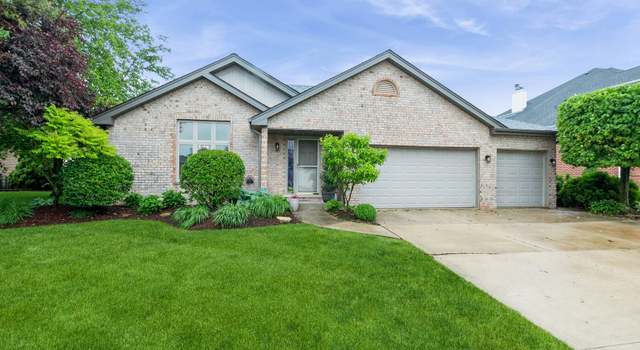 Photo of 13103 W Beaver Lake Dr, Homer Glen, IL 60491